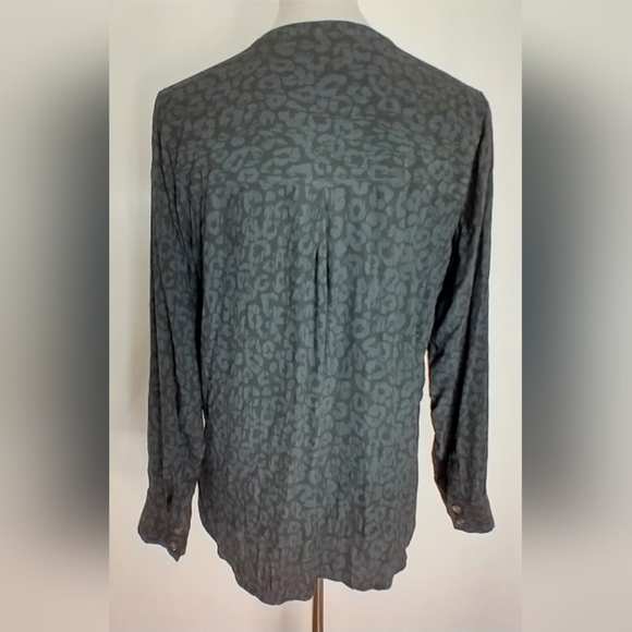 RAILS PEARL CHARCOAL BATIK CHETTA BLOUSE - Picture 3 of 9